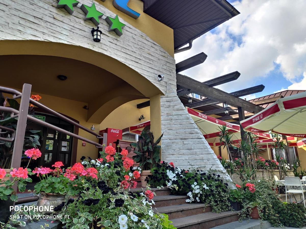 Hotel Marina Nielisz Exterior foto